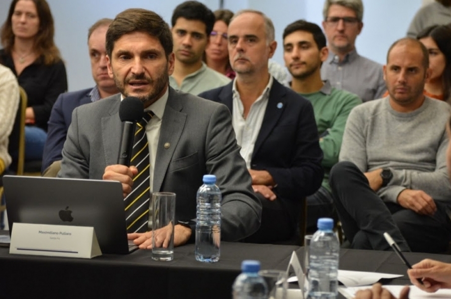 Pullaro participó de la presentación de los avances del Plan Director de los Bajos Submeridionales