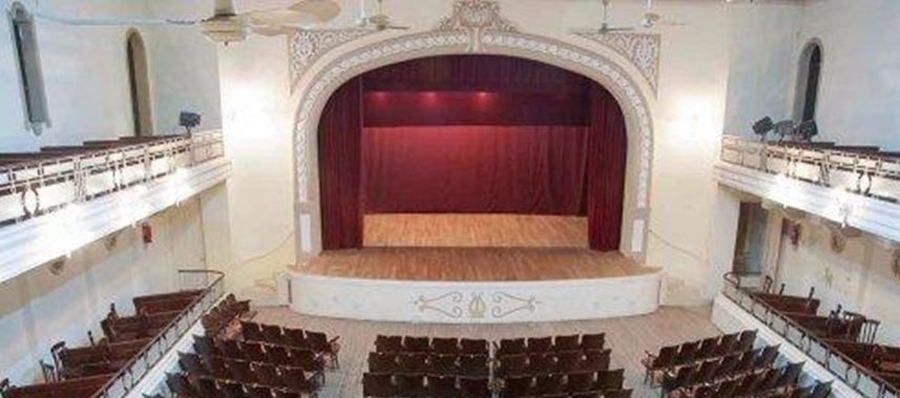 La Provincia invertirá $3,4 millones para la restauración del salón del Teatro Kadima de Moisés Ville