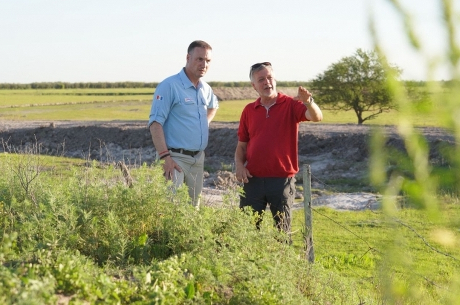 Para asegurar el transporte de hacienda, la Provincia refuerza el puente El Cántaro en Colonia Teresa