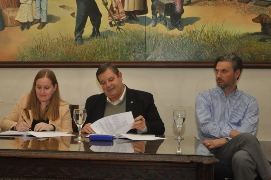 Nueva Oportunidad: Provincia firmó un convenio con la UNL para capacitaciones
