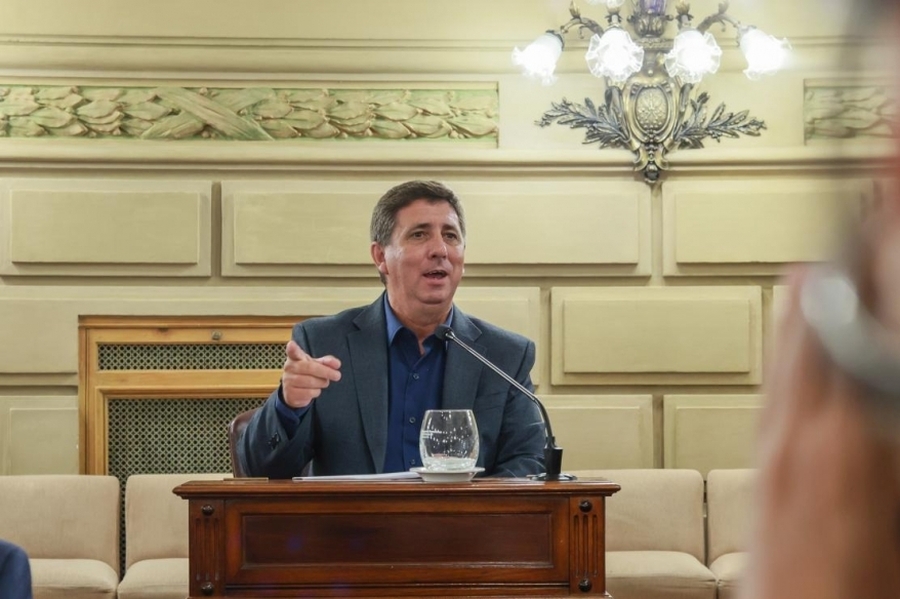 Pirola confirmó que dos clubes sumarán natatorios por el programa Deporte y Recreación