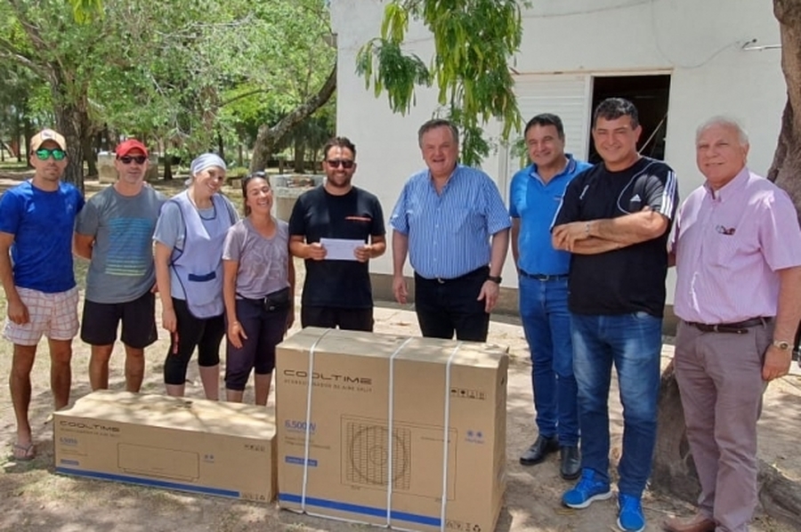 Entrega de aportes legislativos a instituciones deportivas y recreativas de San Cristóbal