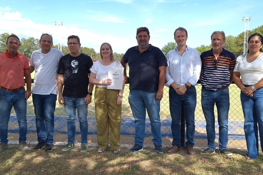 Provincia entregó 9 millones de pesos para obras en el club Colón de San Justo