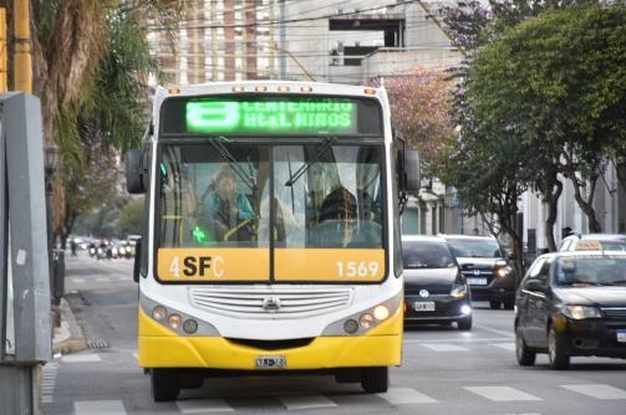 La UTA ratificó el paro de colectivos en el interior para miércoles y jueves