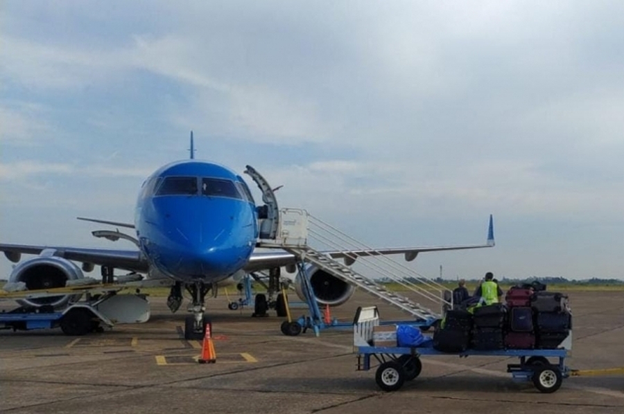 Luego de 20 años, el aeropuerto Sauce Viejo volvió a conectarse con Brasil