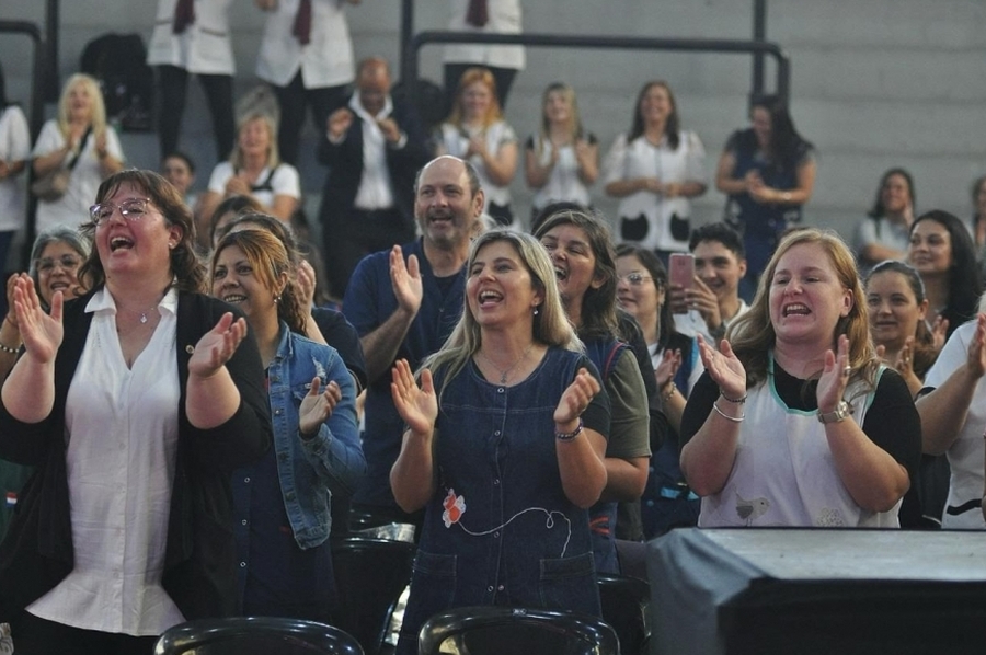Con la participación de 53.000 estudiantes y más de 6.300 docentes y directivos, finaliza el Plan de Alfabetización Raíz 2024