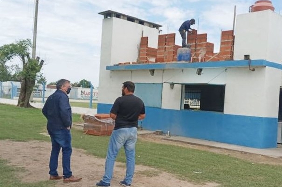 Michlig entregó aportes a instituciones de Arrufó y Villa Trinidad