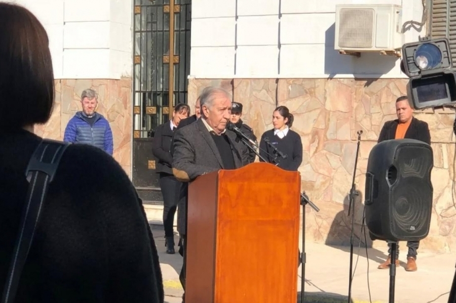 El senador Gramajo presente en la entrega de móviles policiales para el departamento 9 de Julio