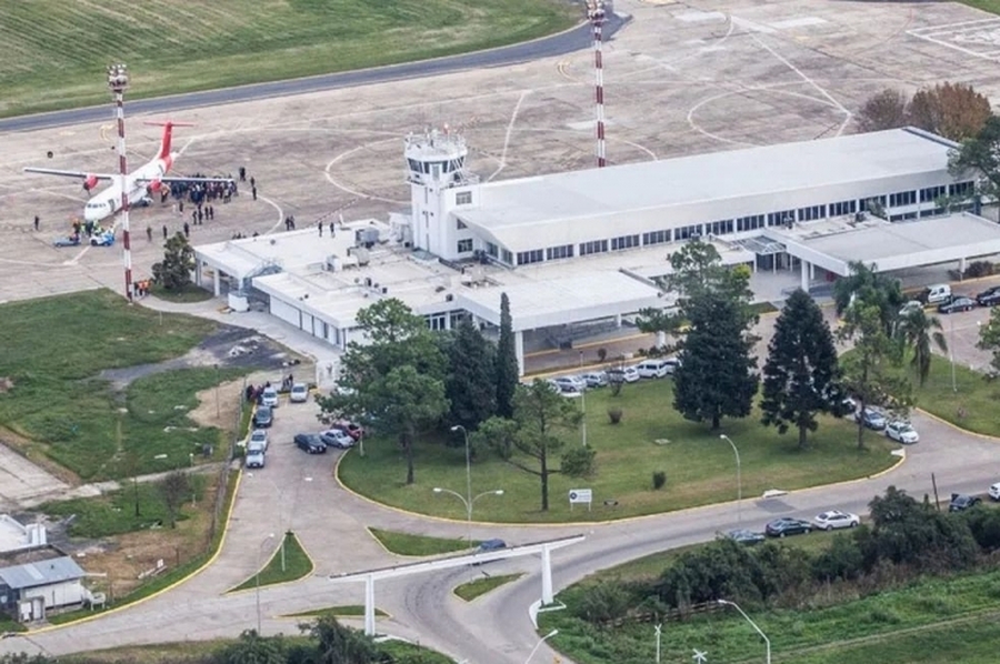El Aeropuerto de Sauce Viejo suma vuelos diarios a Buenos Aires, incluidos los domingos