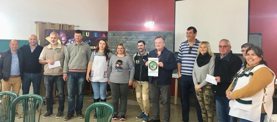 Michlig visitó San Guillermo y Colonia Ana donde entregó aportes del PFI