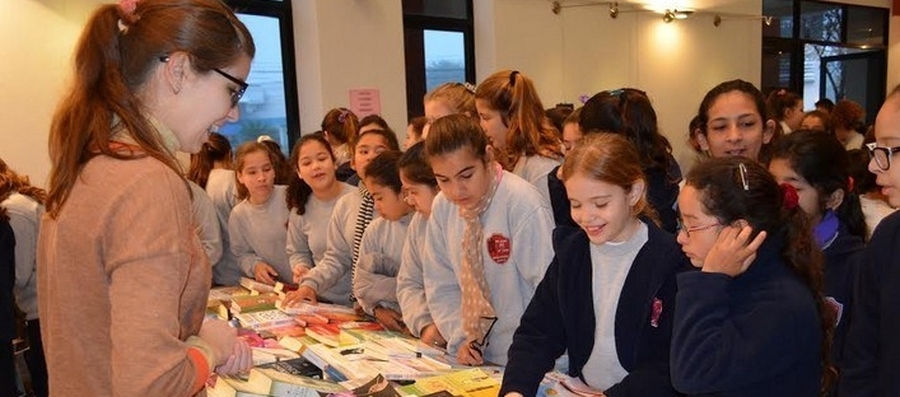 Feria del libro, encuentros de poetas y escritores en San Guillermo