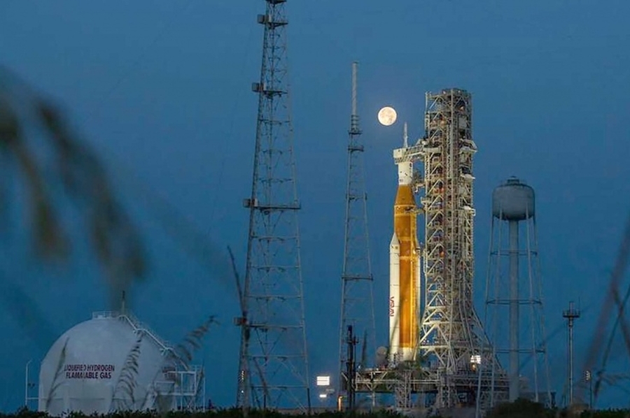 Se lanza a la Luna el cohete más poderoso de la NASA