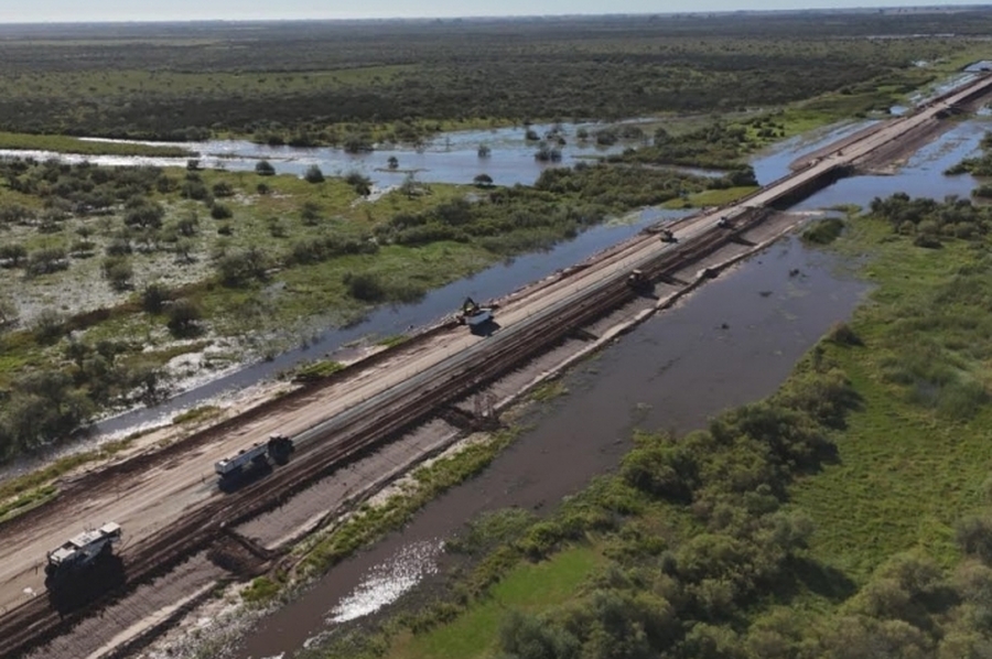 Provincia avanza con obras para proteger y repavimentar el puente sobre el Río Salado en la Ruta 39