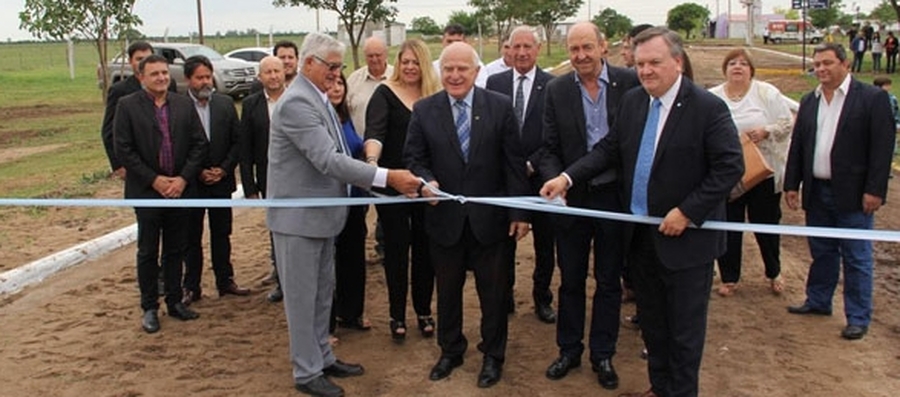 Inauguraron importantes obras en Colonia Dos Rosas y La Legua