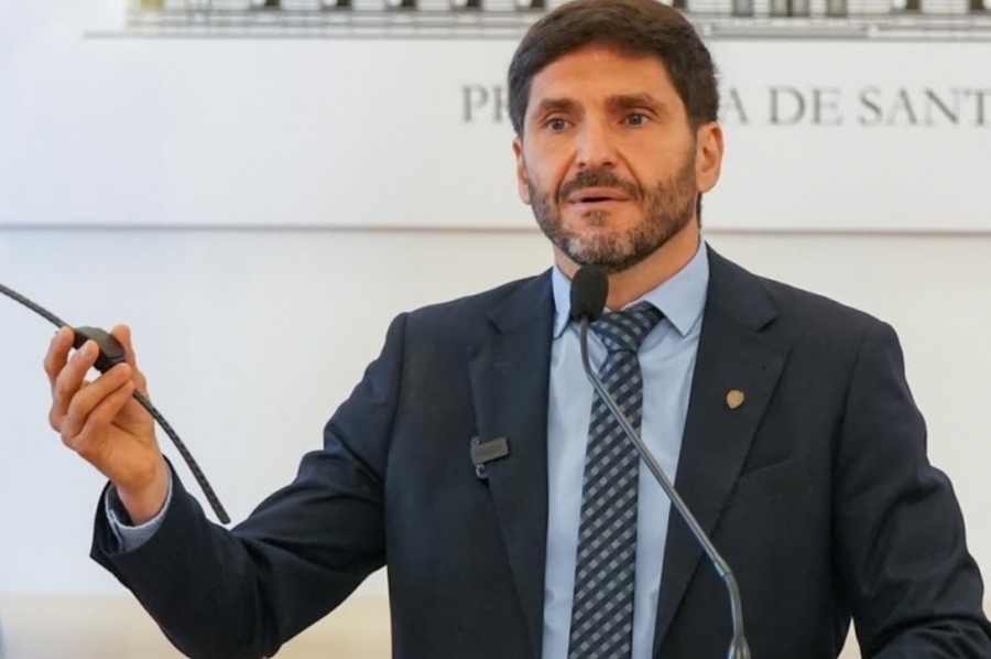 Pullaro presentó las tobilleras duales para prevenir hechos de violencia de género: “Al agresor lo vamos a controlar permanentemente”