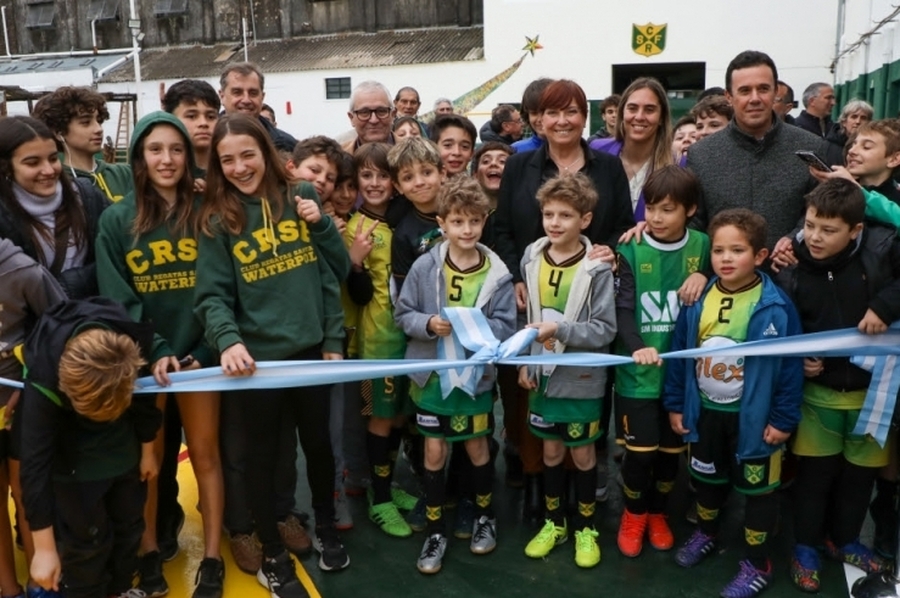 Se inauguró un playón deportivo en el Club de Regatas de Santa Fe