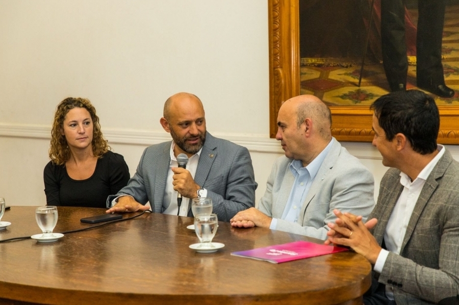 Provincia anunció obras claves vinculadas al desarrollo industrial y turístico del departamento Las Colonias