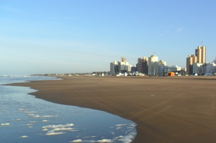 Una avioneta aterrizó de emergencia en una playa de Necochea