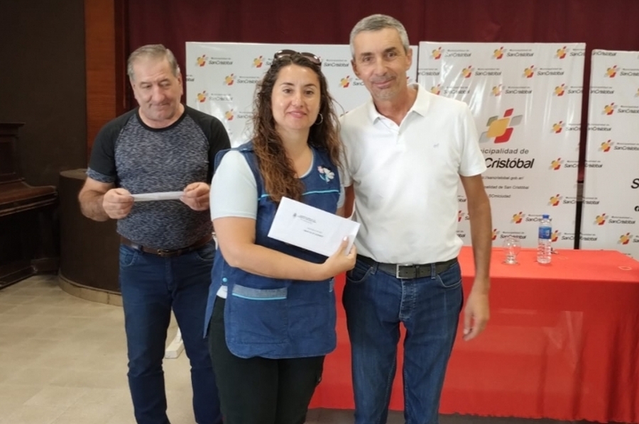 Entrega de aportes del Fondo de Asistencia Educativa a 24 instituciones de San Cristóbal