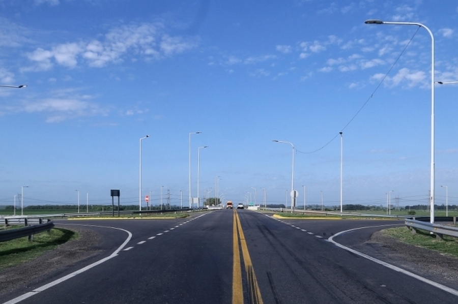 Perotti y Katopodis inauguraron las obras de iluminación y repavimentación del ingreso a Villa Constitución