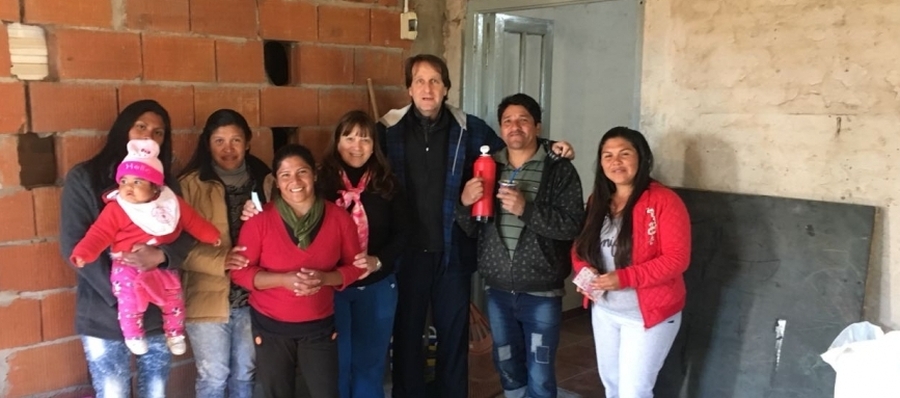 Entrega de juguetes para celebrar el día del Niño