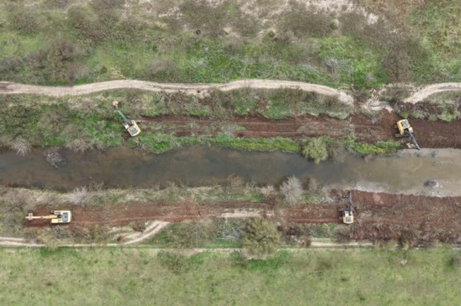 Prevención de “El Niño”: Provincia intensifica la limpieza de los canales principales en los departamentos San Lorenzo y Rosario
