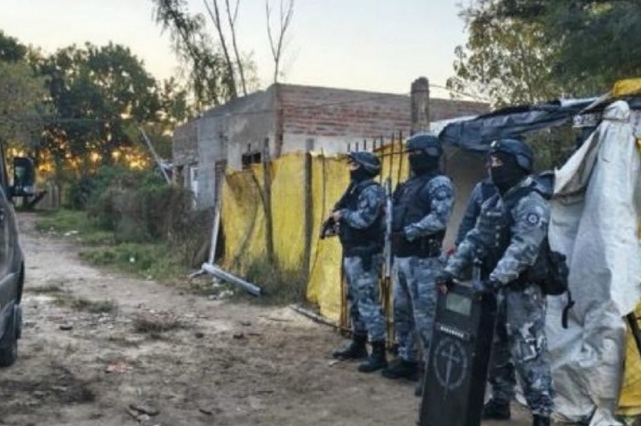 Esperanza: 13 allanamientos por microtráfico y 10 personas aprehendidas