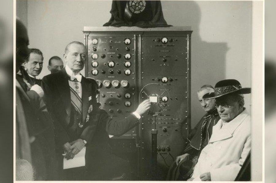 Radio Vaticana cumple 95 años al servicio del Papa y la comunicación global