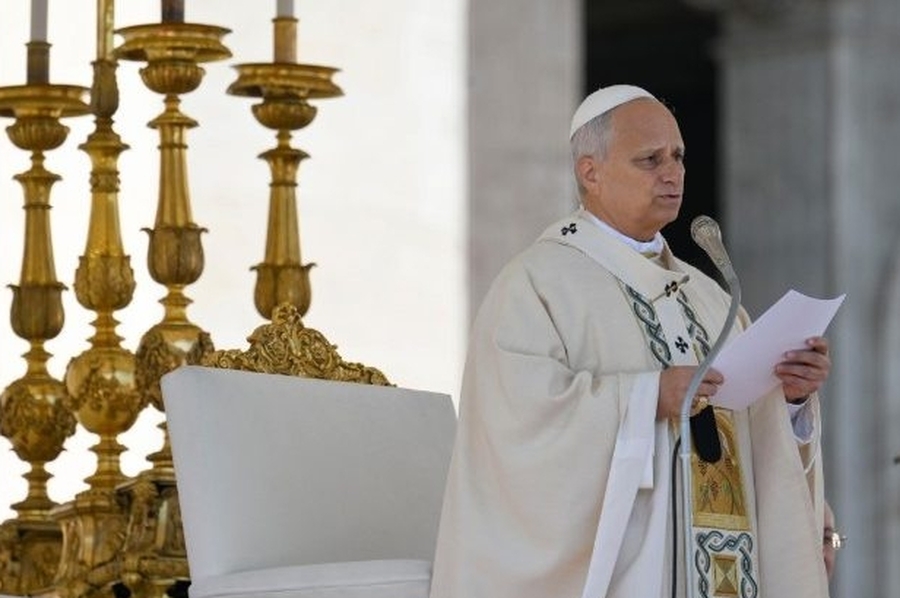 El Papa vuelve hacer un nuevo llamamiento por la paz y pide rezar por las misiones