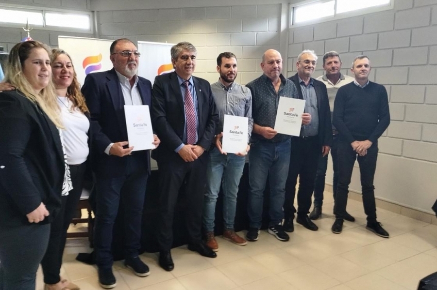 Calvo acompañó al ministro Bastía en su visita al departamento Castellanos