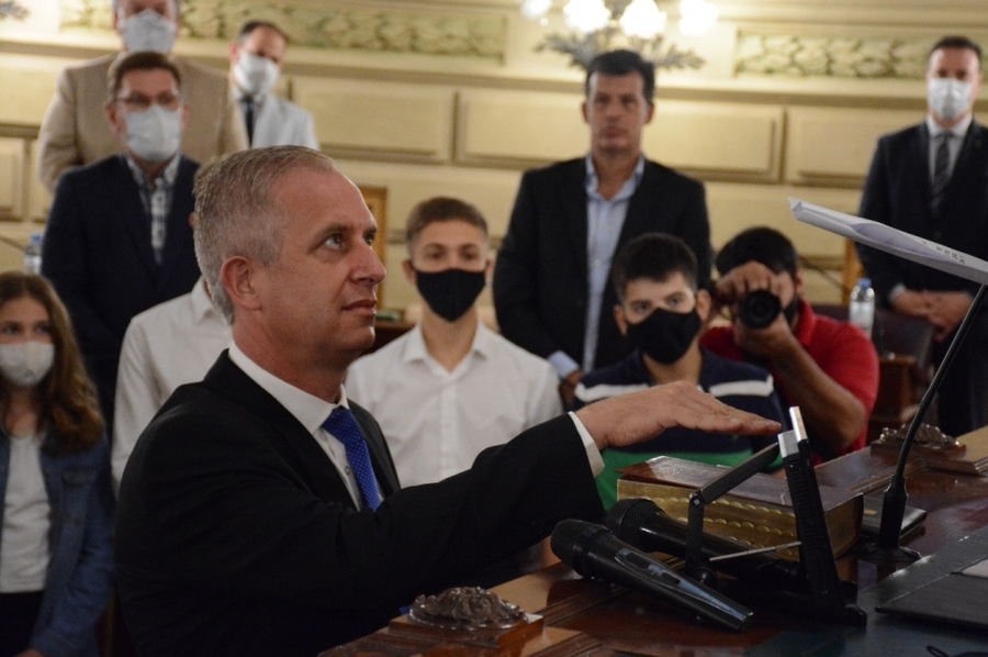 Miguel Rabbia prestó juramento como senador de Rosario