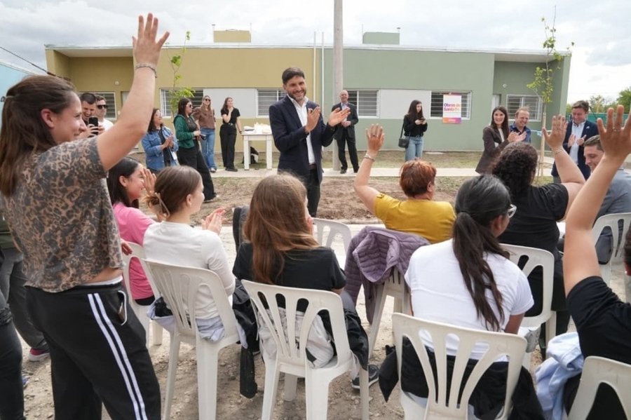 Pullaro activó planes de vivienda y entregó 39 casas en departamento San Martín: hacía casi dos décadas no sucedía