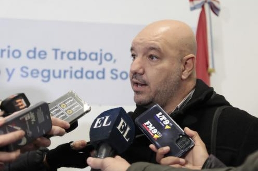Docentes votan entre mociones de aceptación y rechazo la oferta salarial del Gobierno