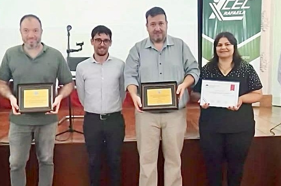 Calvo entregó distinción provincial a la Asociación del Personal Jerarquizado de la Municipalidad de Rafaela