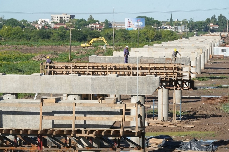 Inédito: en Santa Fe el empleo formal en la construcción crece; en el país en caída libre