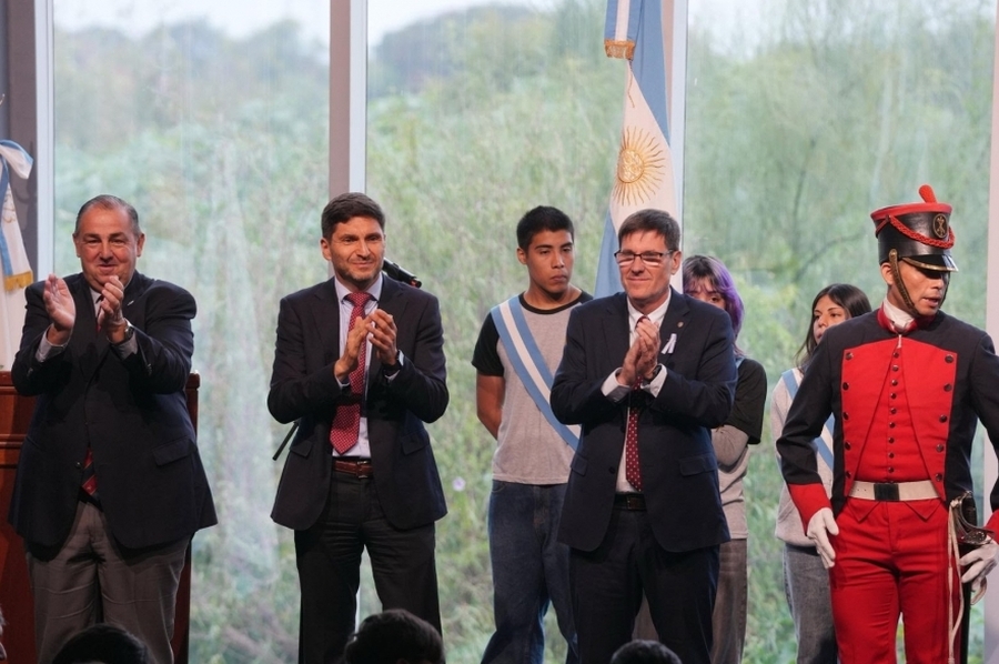 Pullaro: “Prometer lealtad a la Constitución Nacional es vivir en una sociedad organizada haciendo valer nuestros derechos”