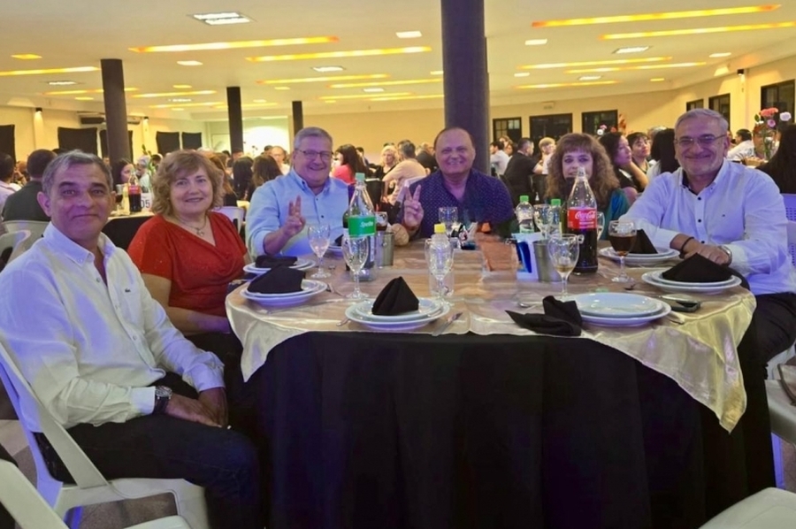 Calvo acompañó a los trabajadores metalúrgicos en la cena anual de la UOM en Bella Italia