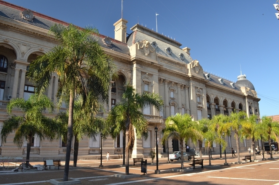 El Gobierno Provincial da cumplimiento a su compromiso de compensar salarios a los estatales para preservar el poder adquisitivo