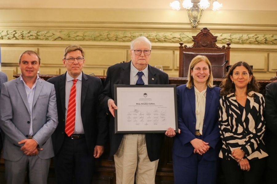 Homenaje del Senado al bioquímico e investigador Amadeo Cellino