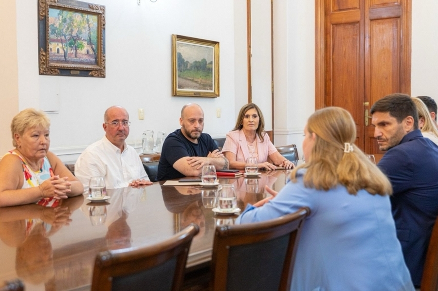 Pullaro encabezó la firma de un convenio para fortalecer la prevención y abordaje de consumos problemáticos