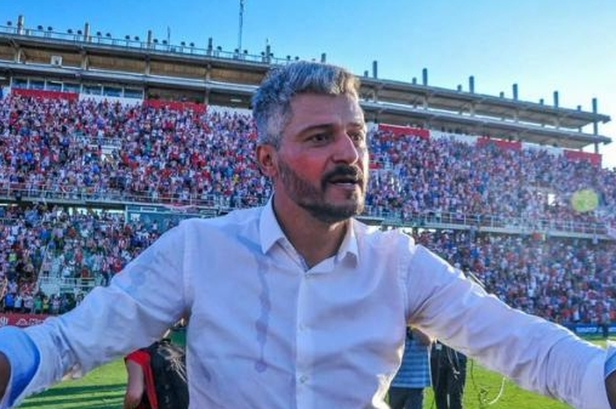 Unión informó que Munúa no continuará como DT del primer equipo