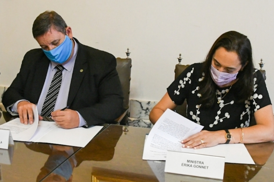 La provincia y la UNL firmaron un convenio para la elaboración de un Plan de Manejo Sustentable de la Laguna Setúbal y sus alrededores