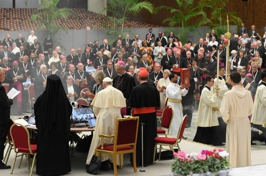 'El protagonista del Sínodo es el Espíritu Santo', reiteró el Papa en la apertura