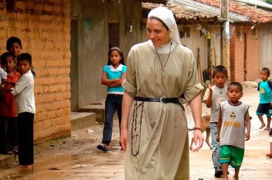 'Ayúdenme a ayudar a los misioneros en todo el mundo', exhortó el Papa