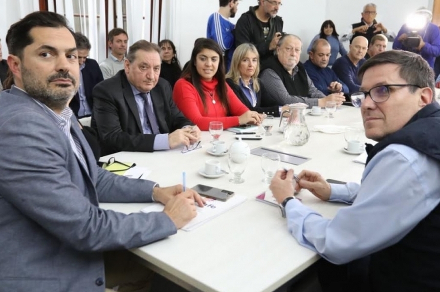 Pasó a cuarto intermedio la paritaria entre el Gobierno y los gremios docentes