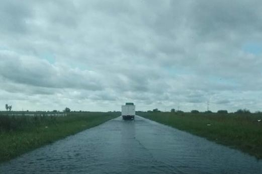 Con paso alternado, se habilitó el tramo de la Ruta 11 entre Emilia y Videla