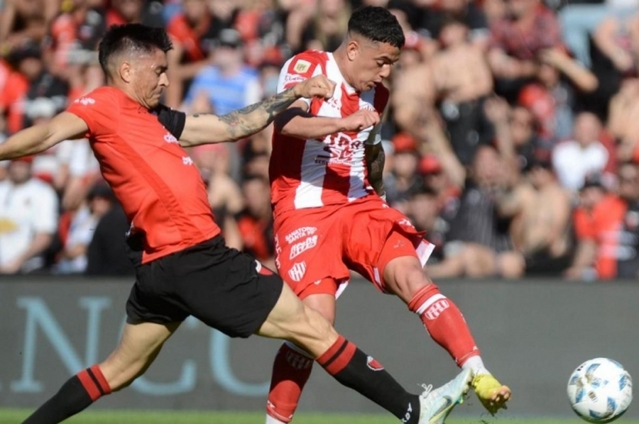 Colón y Unión no se sacaron ventajas en un clásico que dejó muy poco