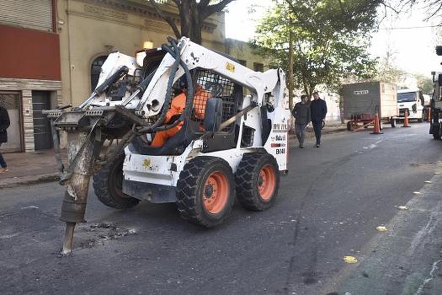 Se puso en marcha el Plan Integral de Bacheo 2022 en Santa Fe capital