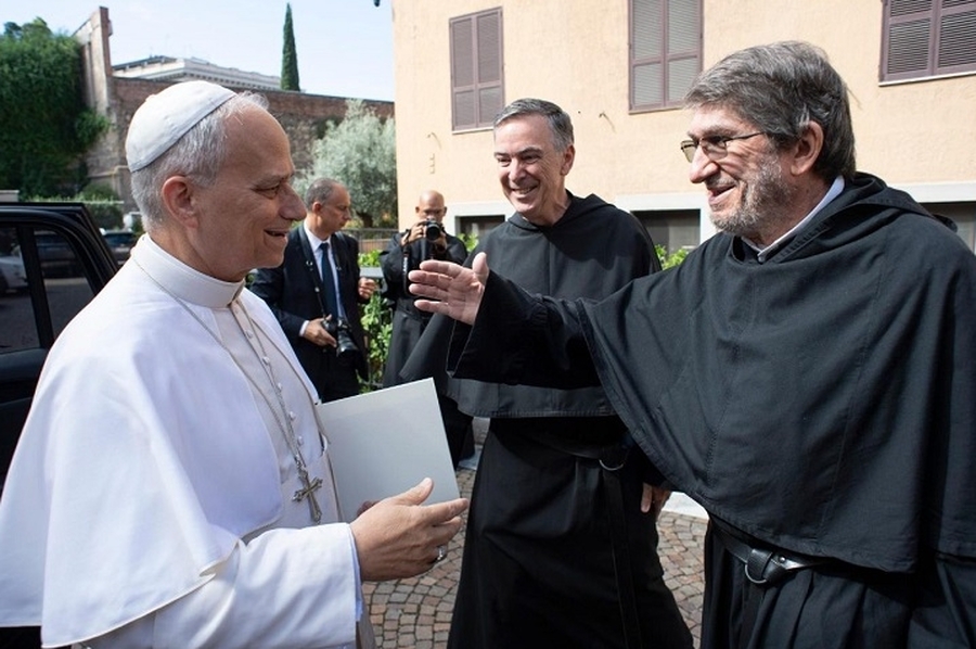 'El amor está en el centro de todo', dijo el Papa a sus hermanos agustinos