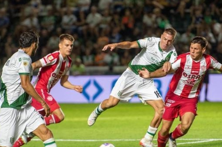 Banfield y Unión no se sacaron ventaja en su debut